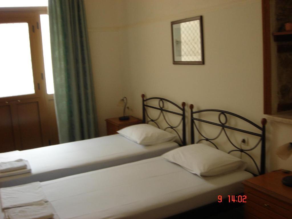 Kabanis Rooms Ermoupoli Værelse billede